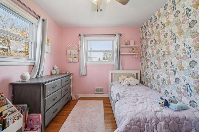 3834 S 54th STREET, Milwaukee, WI 53220