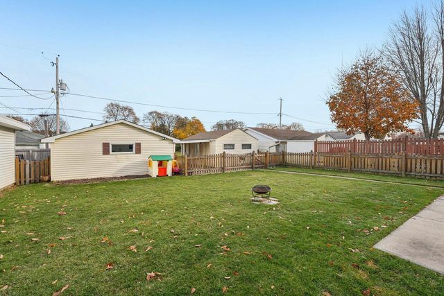3834 S 54th STREET, Milwaukee, WI 53220