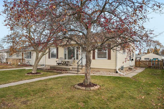 3834 S 54th STREET, Milwaukee, WI 53220