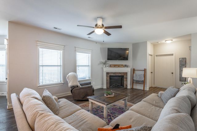 351 Franklin Circle, Fort Oglethorpe, GA 30742