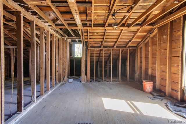 985 Fernhill Street, Highland Park, MI 48203