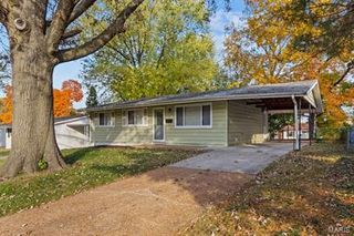 1040 Bluefield Drive, Florissant, MO 63033