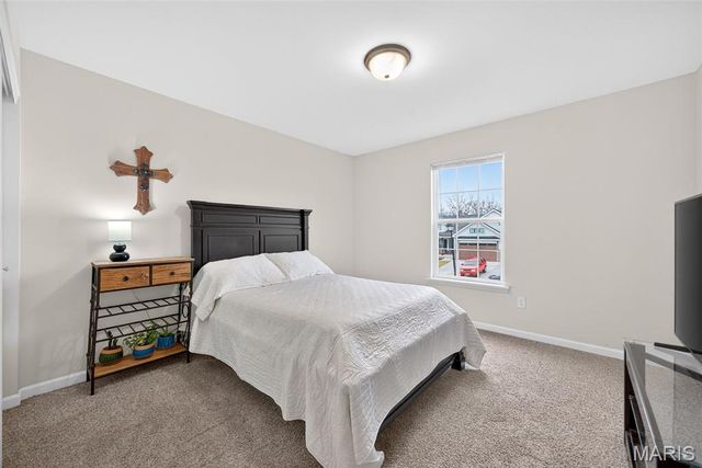 506 Hickory Knoll Drive, Troy, MO 63379