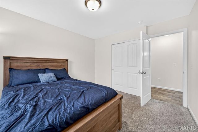 506 Hickory Knoll Drive, Troy, MO 63379