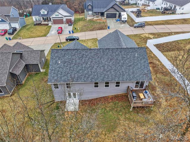 506 Hickory Knoll Drive, Troy, MO 63379