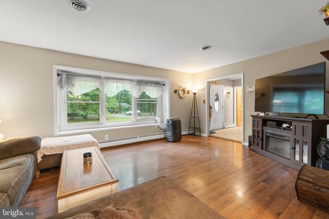 608 AVENUE D, Southampton, NJ 08088