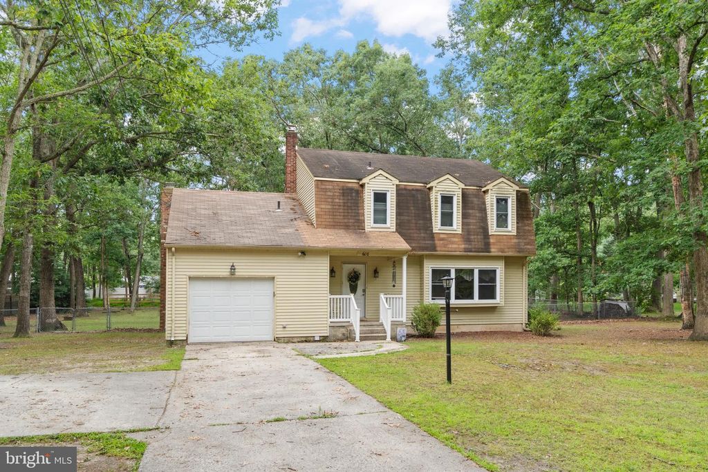 608 AVENUE D, Southampton, NJ 08088