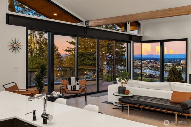 426 Wheeler Street, Seattle, WA 98109