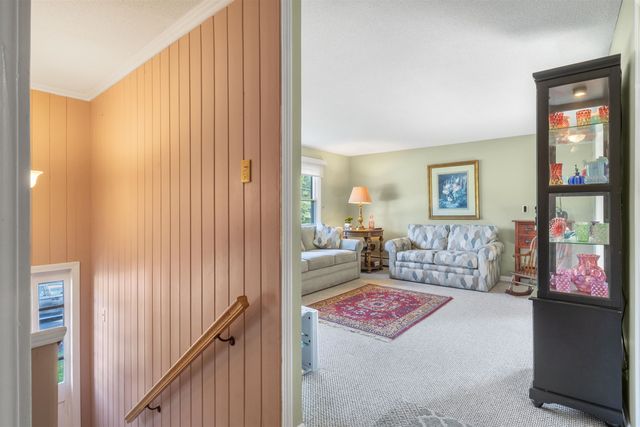 77 Knox Marsh Road, Dover, NH 03820