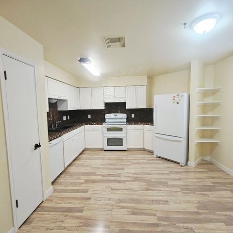 24 El Conejo TRL, Wimberley, TX 78676