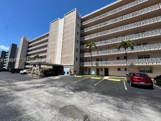 421 NE 14th Ave 401, Hallandale Beach, FL 33009