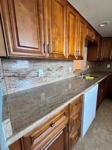 421 NE 14th Ave 401, Hallandale Beach, FL 33009