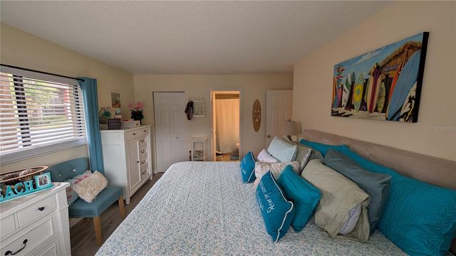 5717 BAYWATER DRIVE, Tampa, FL 33615