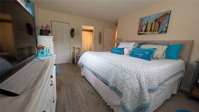 5717 BAYWATER DRIVE, Tampa, FL 33615