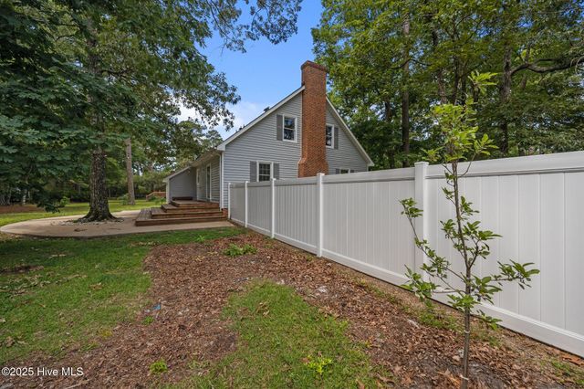 443 Mill Street, Greenville, NC 27858