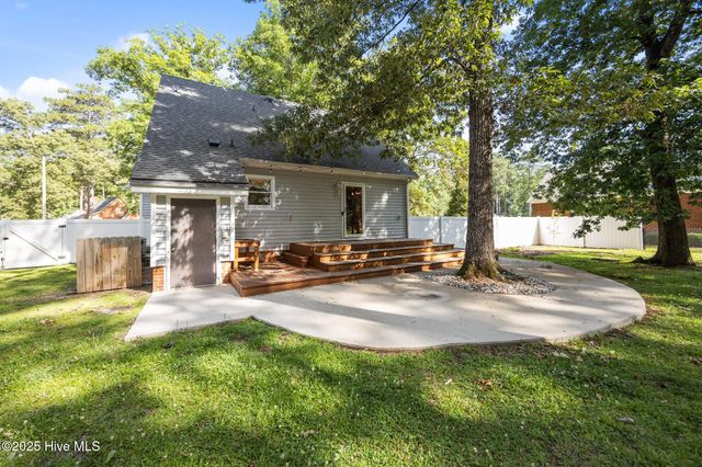 443 Mill Street, Greenville, NC 27858