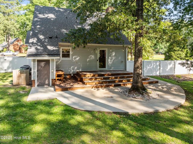 443 Mill Street, Greenville, NC 27858
