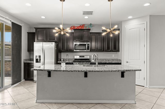 18740 W SAN JUAN Avenue, Litchfield Park, AZ 85340