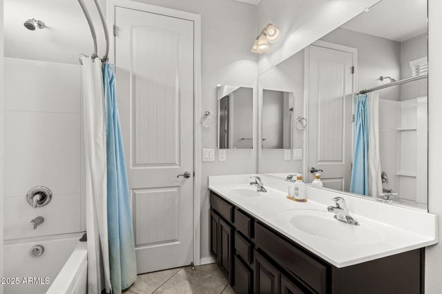 18740 W SAN JUAN Avenue, Litchfield Park, AZ 85340