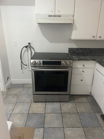 1220 Shadowdale Drive 17, Houston, TX 77043