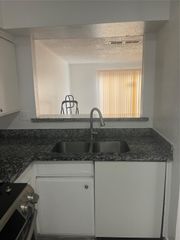 1220 Shadowdale Drive 17, Houston, TX 77043
