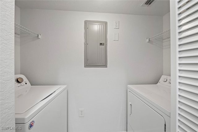 4105 Residence DR 718, Fort Myers, FL 33901