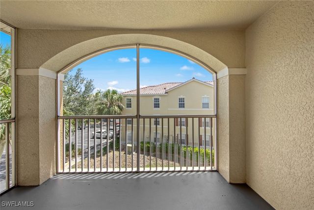 4105 Residence DR 718, Fort Myers, FL 33901