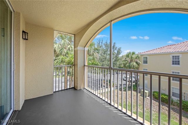 4105 Residence DR 718, Fort Myers, FL 33901