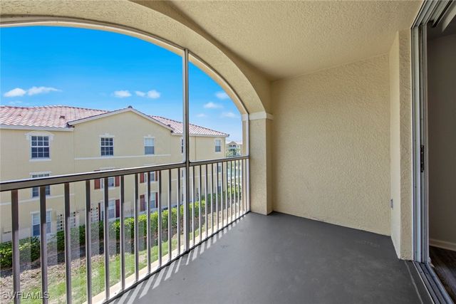 4105 Residence DR 718, Fort Myers, FL 33901