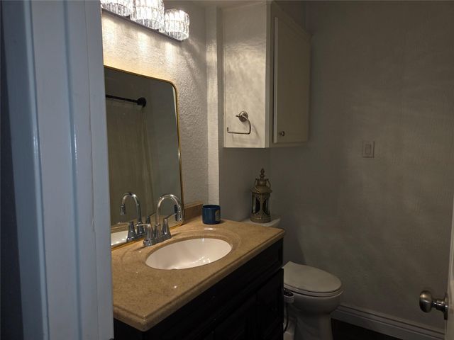 4810 Park Avenue, Dickinson, TX 77539