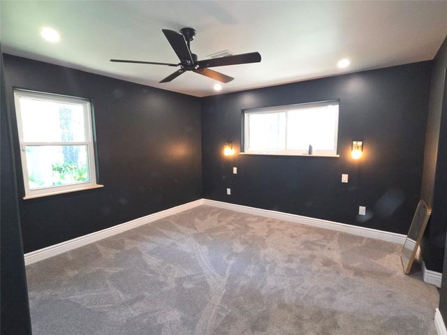 4810 Park Avenue, Dickinson, TX 77539