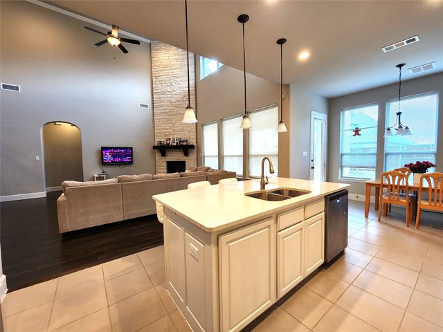 7163 Split Rein Road, Frisco, TX 75036