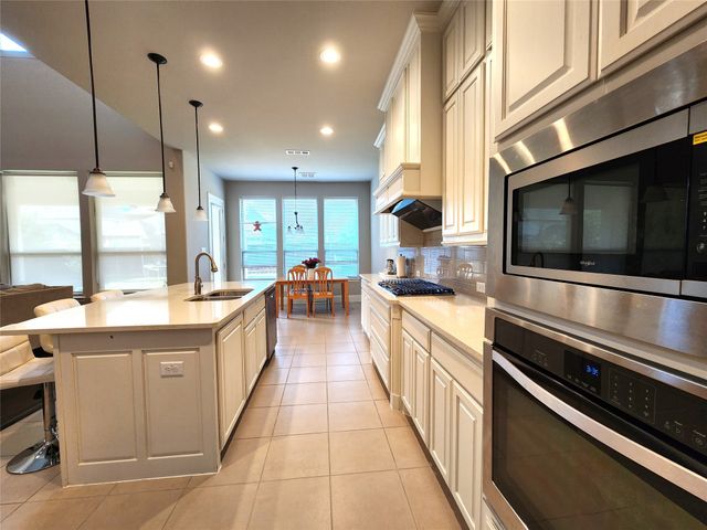 7163 Split Rein Road, Frisco, TX 75036