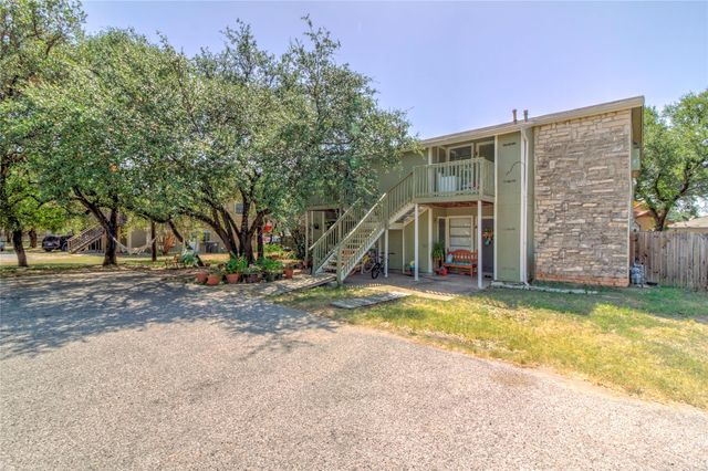 400 Hedgewood DR D, Georgetown, TX 78628
