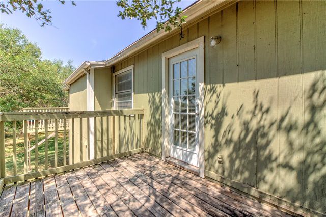 400 Hedgewood DR D, Georgetown, TX 78628