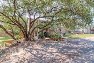400 Hedgewood DR D, Georgetown, TX 78628