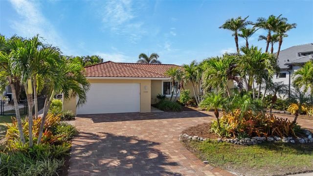 2284 PALM TREE DRIVE, Punta Gorda, FL 33950