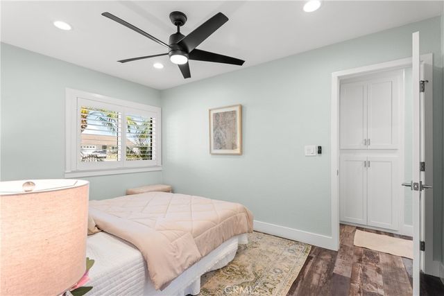 9662 Woodlawn Drive, Huntington Beach, CA 92646