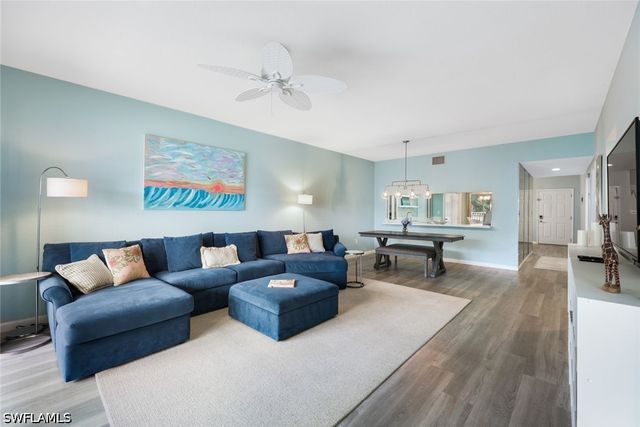 6030 Chardonnay LN 203, Naples, FL 34119