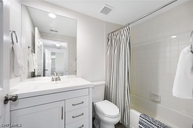 6030 Chardonnay LN 203, Naples, FL 34119