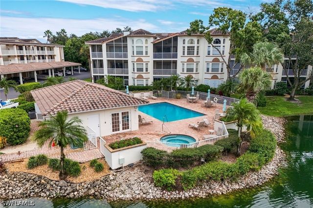 6030 Chardonnay LN 203, Naples, FL 34119