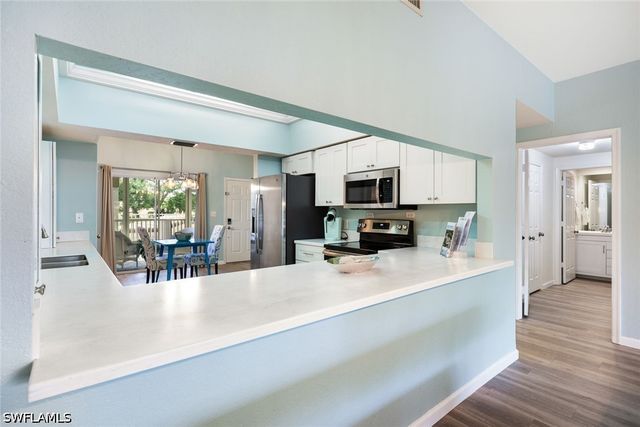 6030 Chardonnay LN 203, Naples, FL 34119