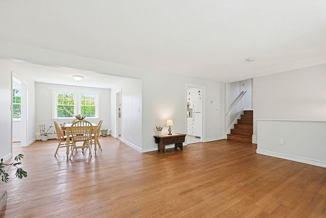103 Lane Dr, Norwood, MA 02062