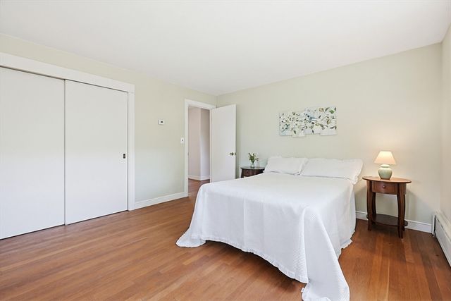 103 Lane Dr, Norwood, MA 02062