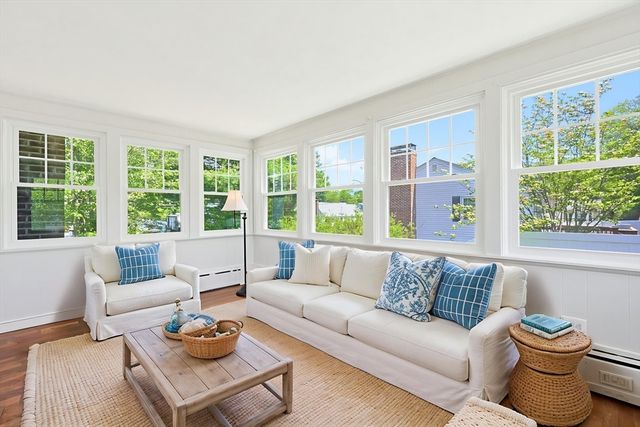 103 Lane Dr, Norwood, MA 02062