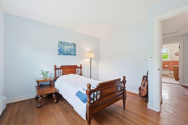 103 Lane Dr, Norwood, MA 02062