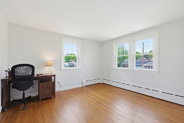103 Lane Dr, Norwood, MA 02062