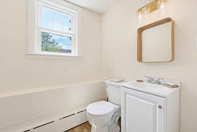 103 Lane Dr, Norwood, MA 02062