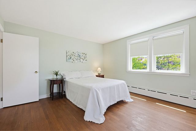 103 Lane Dr, Norwood, MA 02062