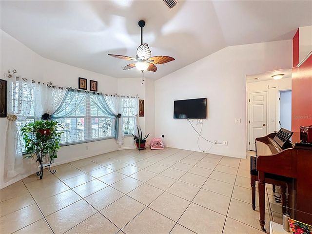 76 TEAK LOOP, Ocala, FL 34472